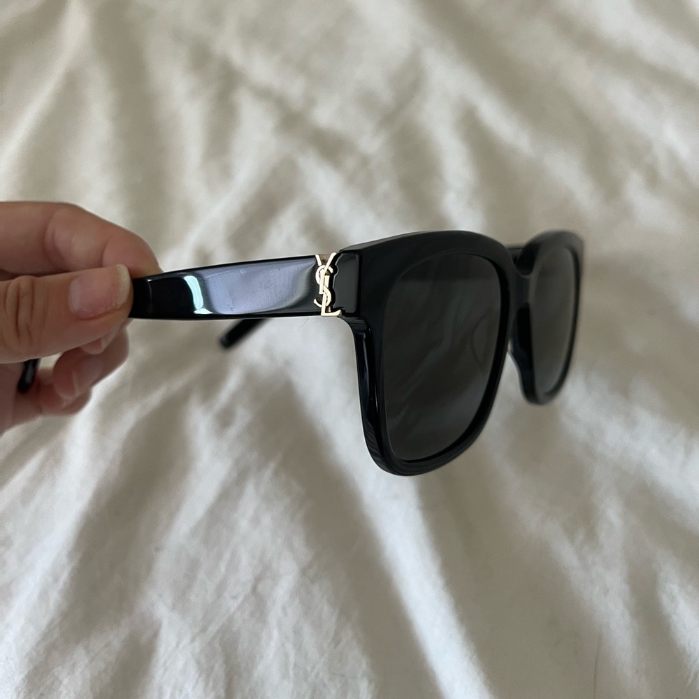 Saint Laurent SL M40 Sunglasses